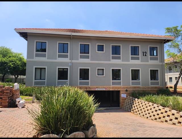 207M² OFFICE TO LET IN VORNA VALLEY